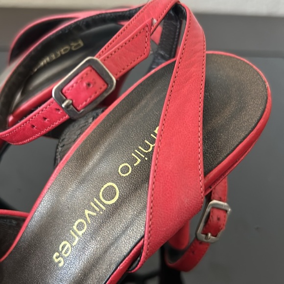 Ramiro Olivares Leather Heels - Picture 10 of 15